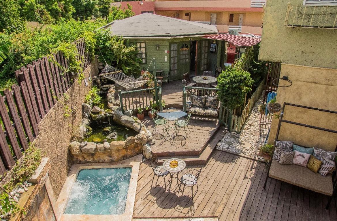 One32 Guest House Kingston Extérieur photo